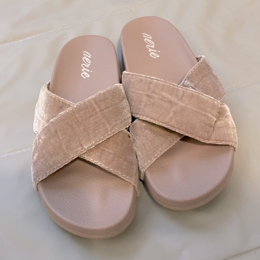 Aerie slip on sandal